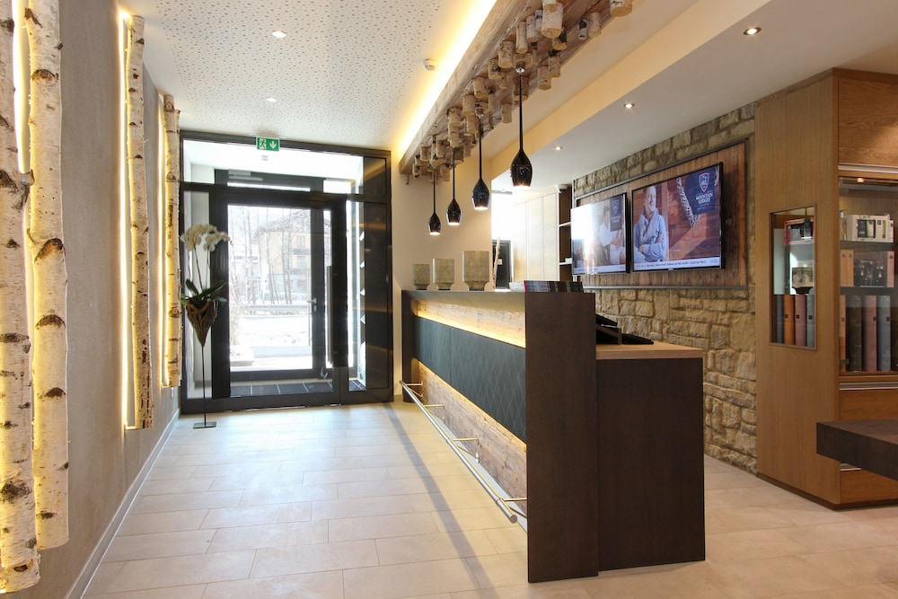 Lobby at Avenida Mountain Lodges Kaprun, KAPRUN