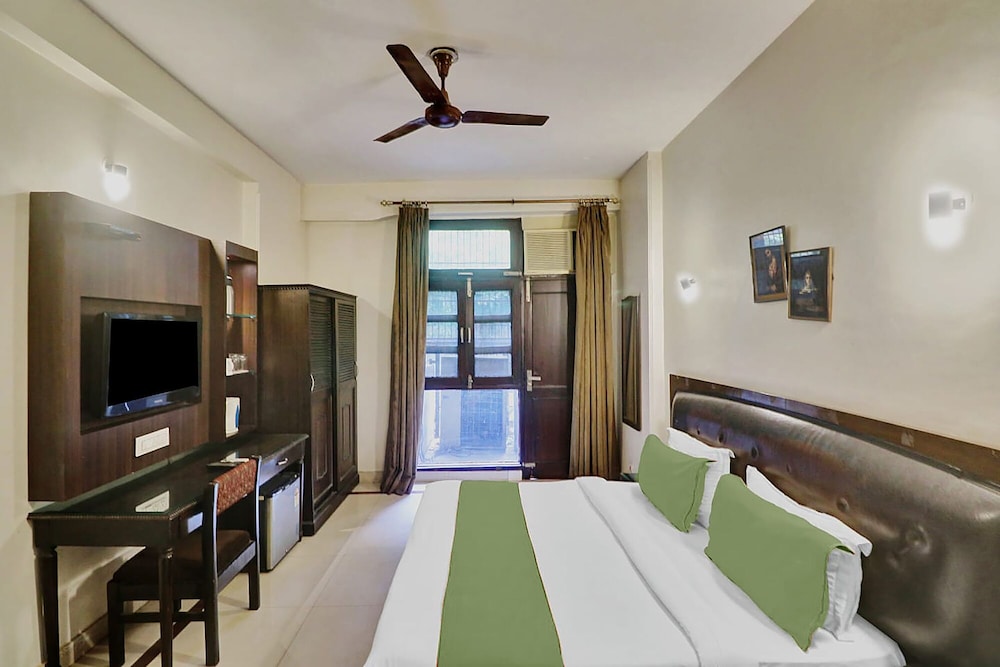 Hotel Lloyd Residency 17/32