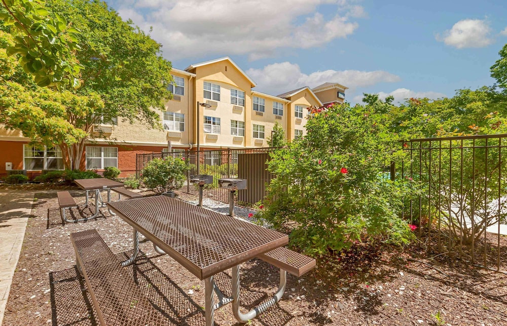 Extended Stay America Raleigh Rtp 4919 Miami Blvd 46/50