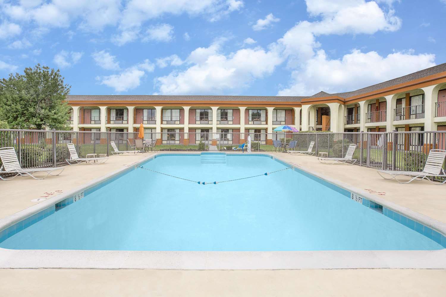 Days Inn By Wyndham Ruther Glen Kings Dominion Area 9/21