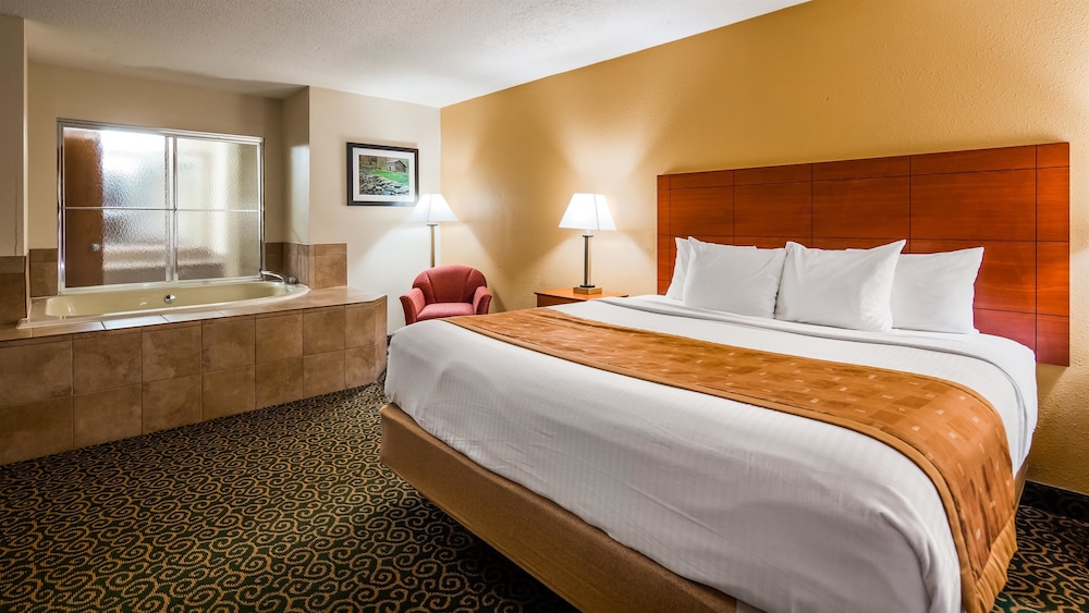 Deluxe Inn Wytheville 22/39