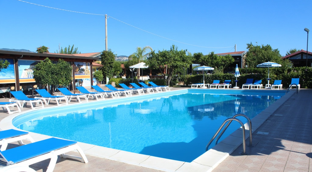 Club Esse Aquilia Beach Village 24/52