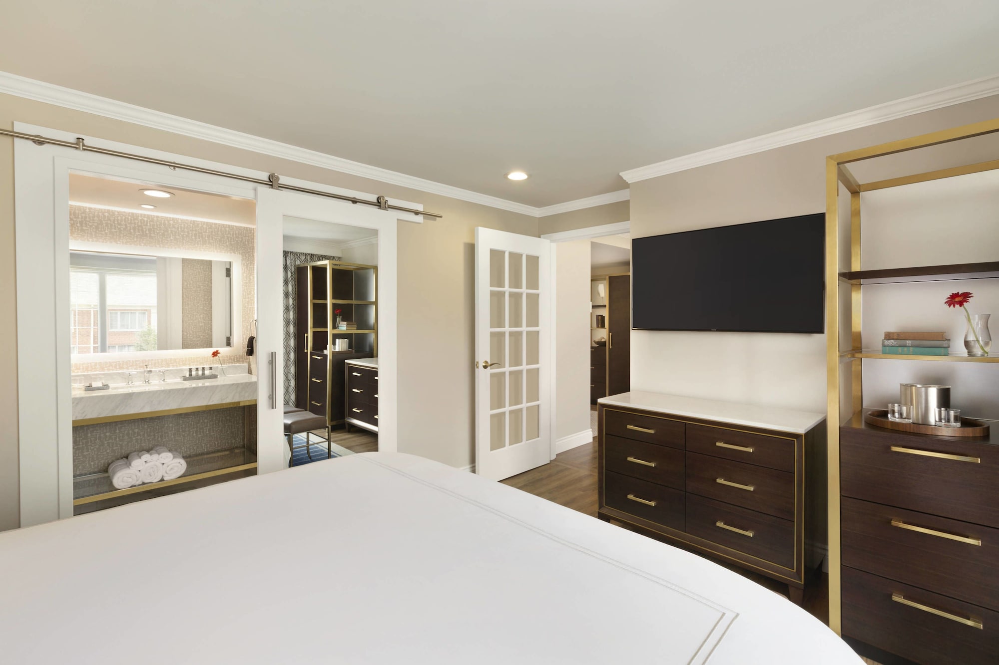 Deluxe, Suite, King Bed