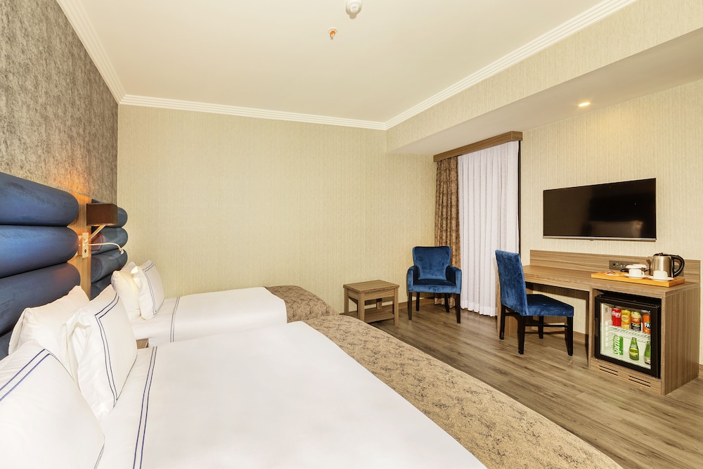 Demiray Hotel 17/50