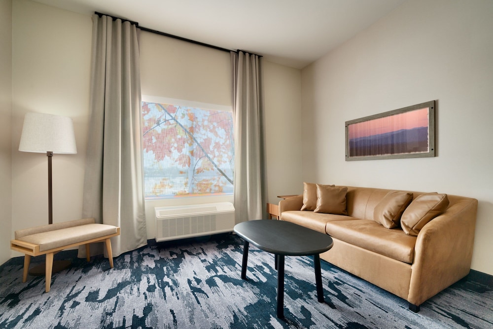Fairfield Inn & Suites Laurel 14/30
