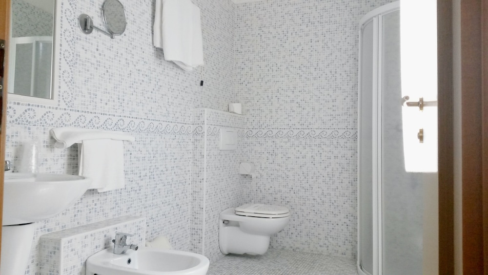 Hotel Nuova Flavia 17/18