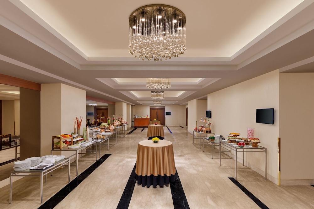 DoubleTree by Hilton Hotel Gurgaon New Delhi NCR 36/45