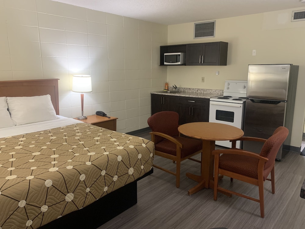 Fort St. John Motor Inn 11/50