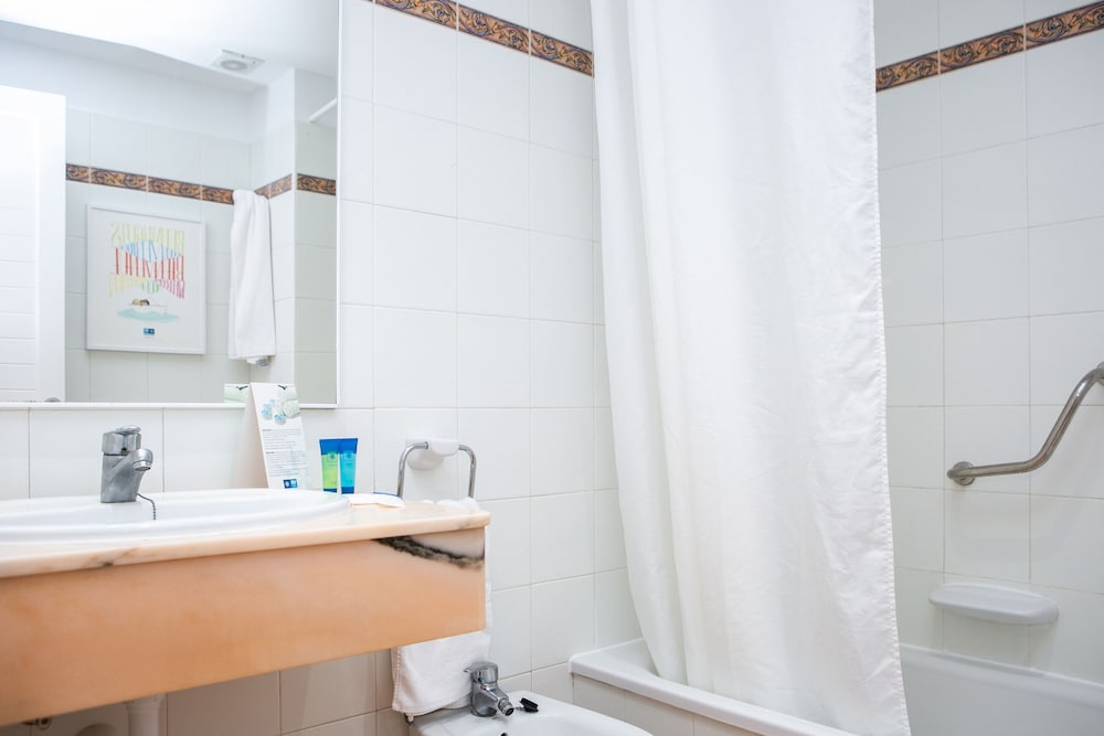 RV Hotels Sea Club Menorca 50/50