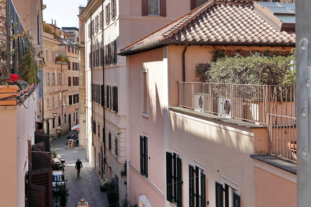 Piazzetta Margutta - My Extra Home 4/77