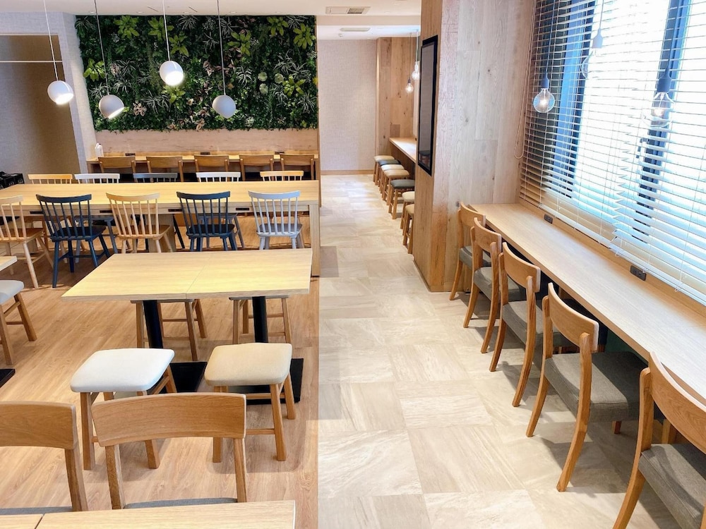 Super Hotel Naha Shintoshin 43/50