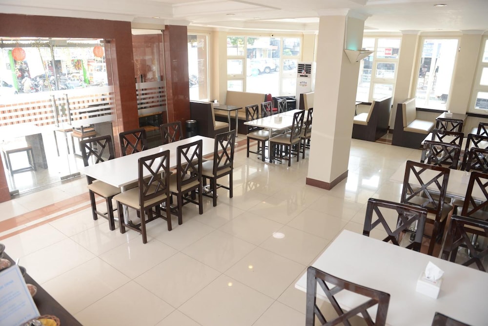 Hotel 88 Jember 43/50