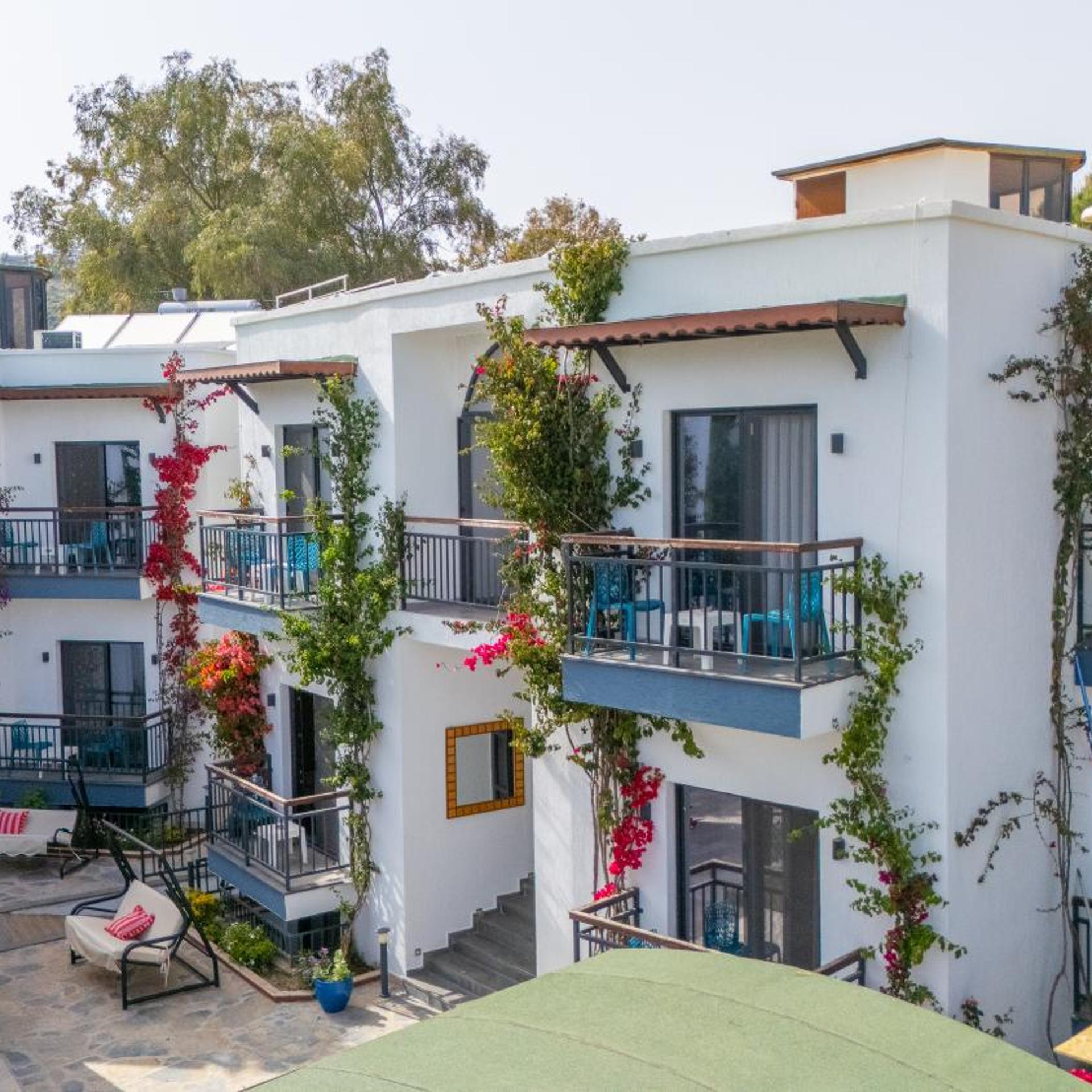 Orion Hotel Bitez 40/47
