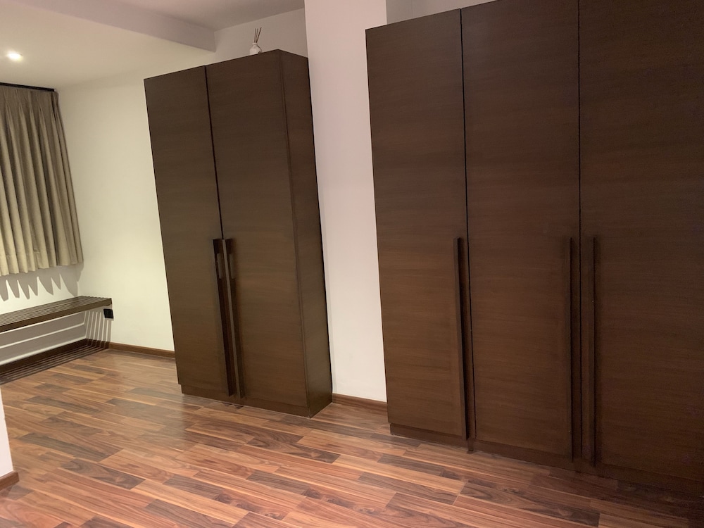 Five Petals Hotel & Banquets 16/24