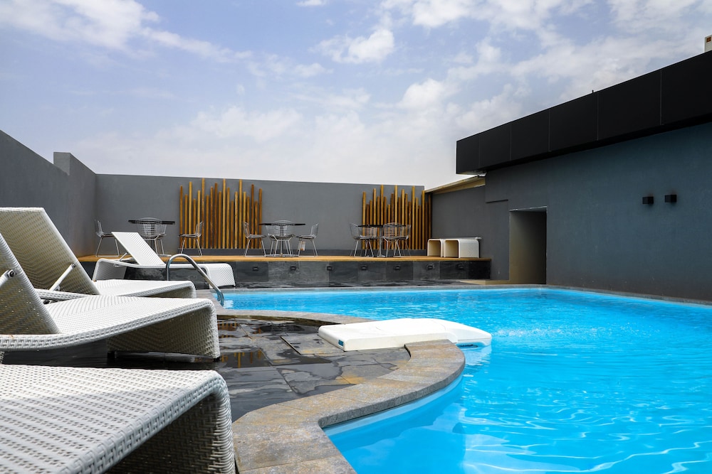 أجنحة كيو جدة باي إيوا(Q Suites Jeddah By Ewa) 2/35