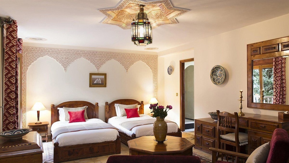 Standard, Twin Beds