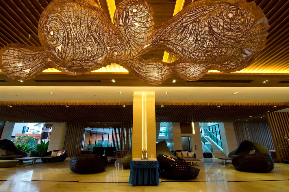 Welcome World Beachfront Resort 7/47
