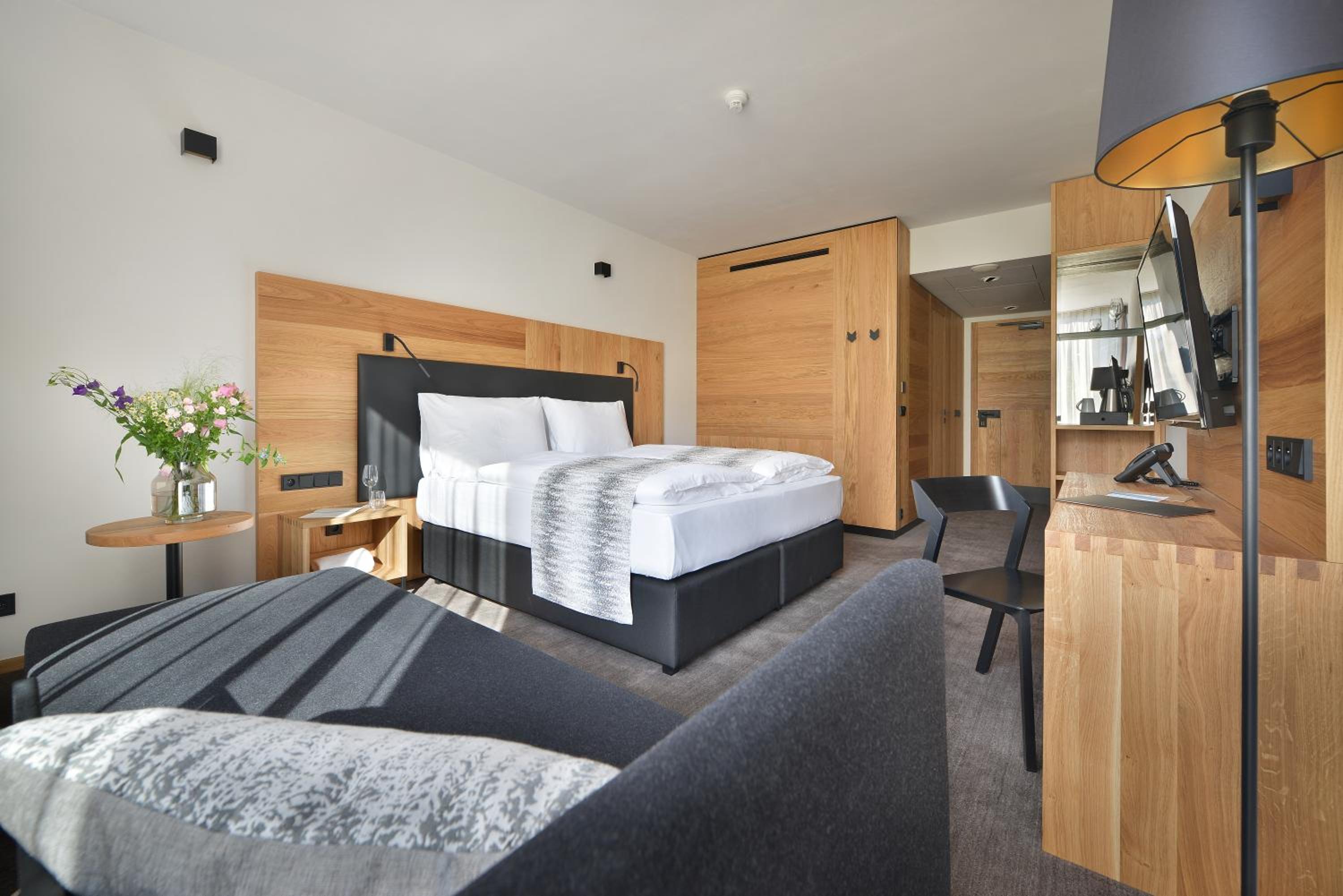 Deluxe, Double Bed, Balcony or Terrace