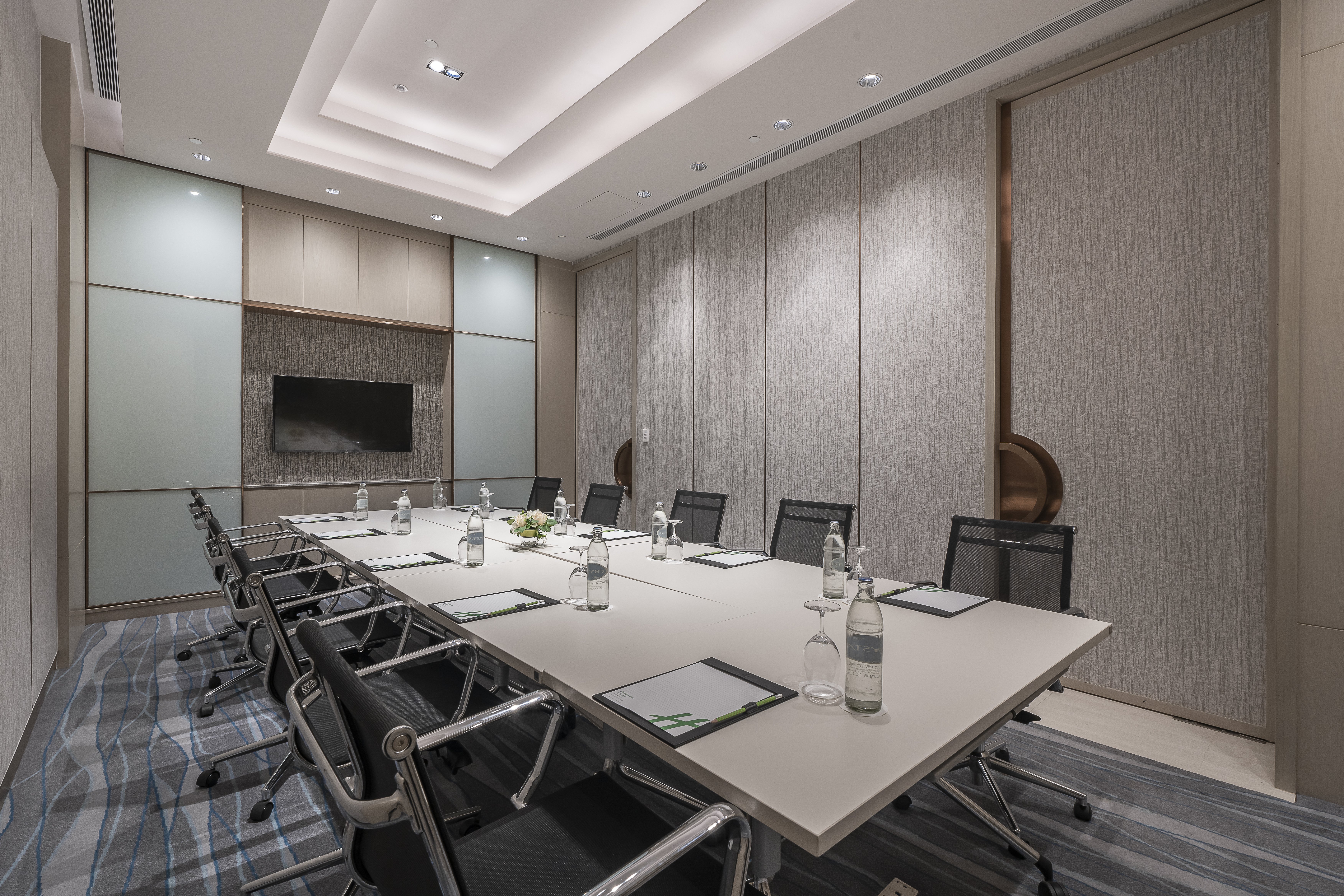 Holiday Inn & Suites Rayong City Centre 65/77