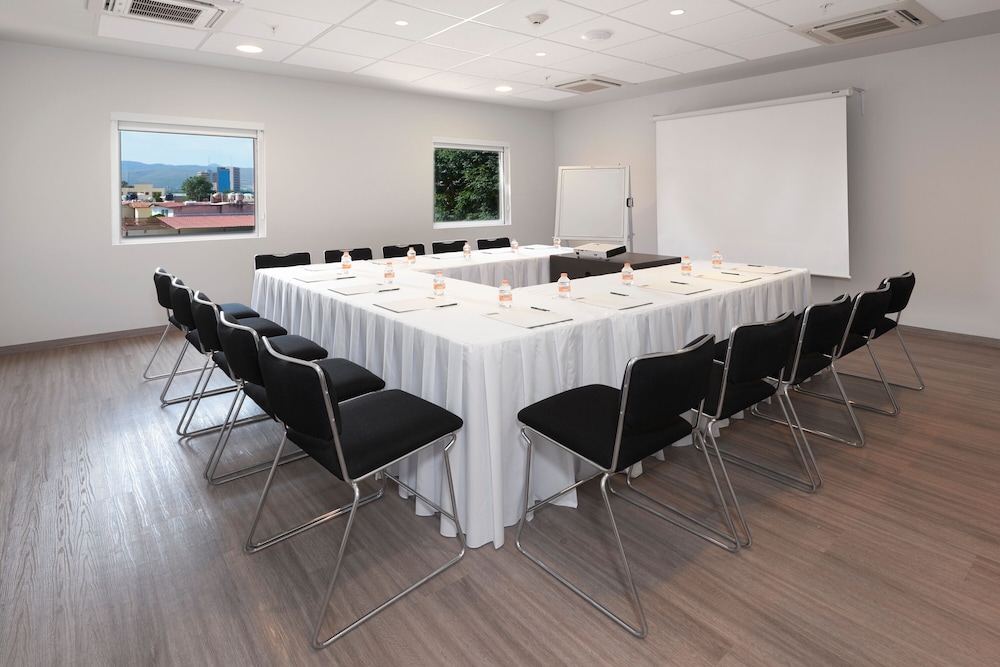 City Express Junior by Marriott San Luis Potosi Carranza 45/49