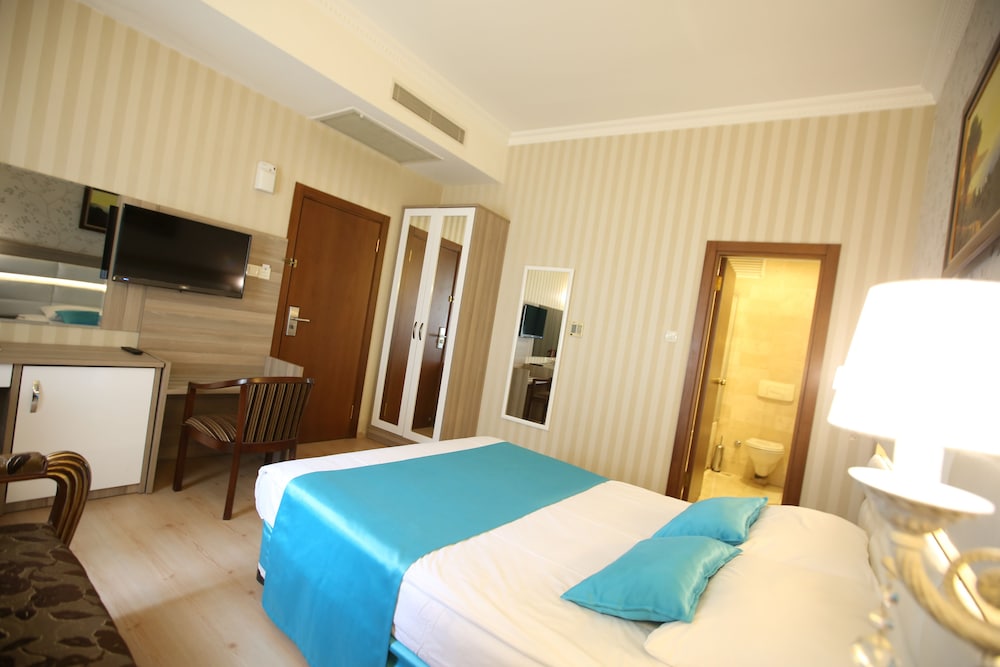 Nil Hotel 11/61