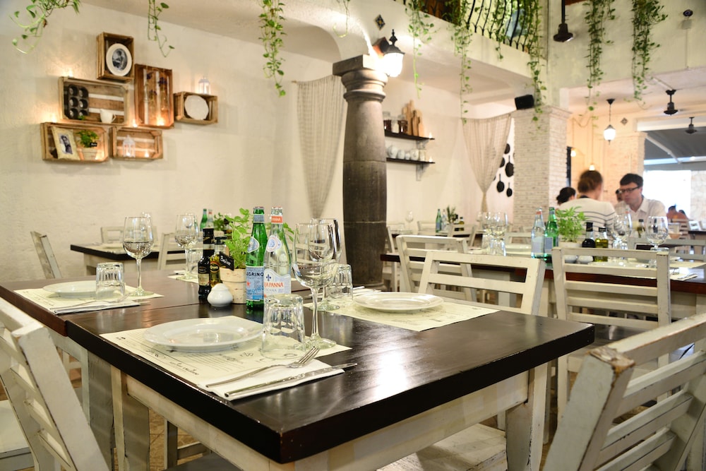 Unic Design Hotel 44/50