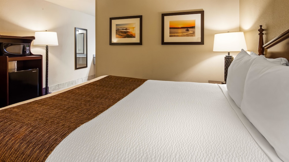 Best Western Lakewood 6/38