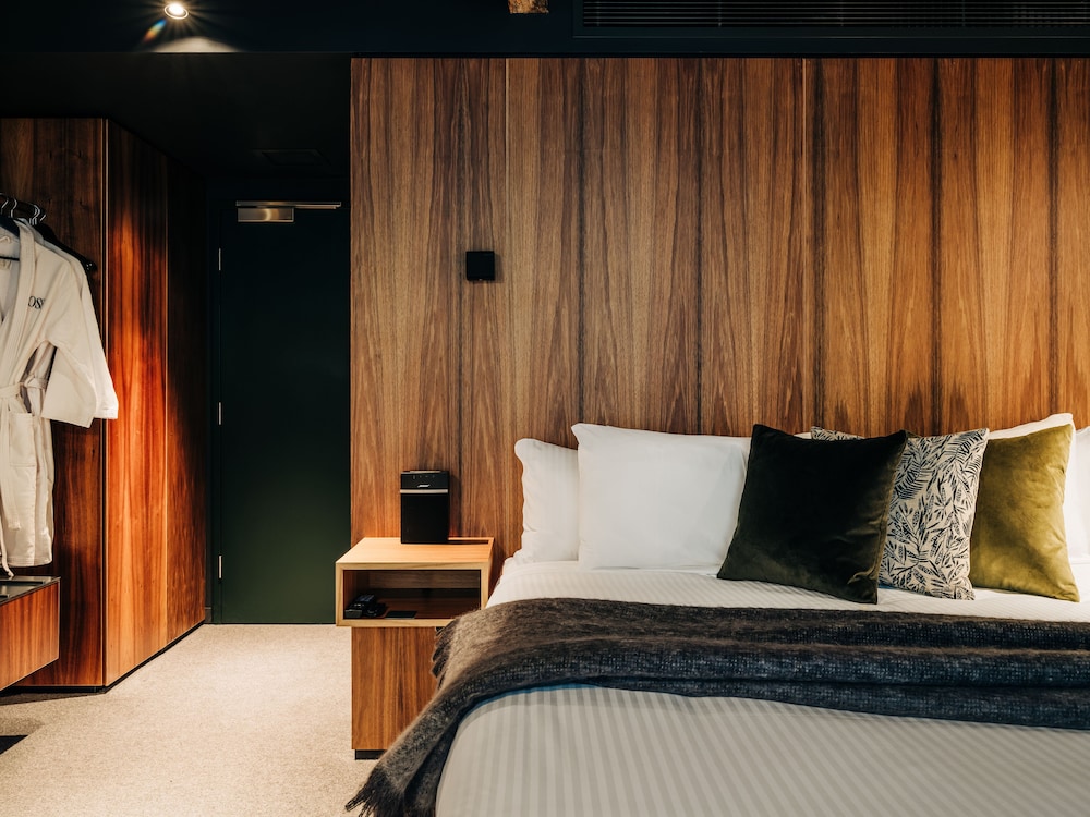 Moss Hotel 17/49