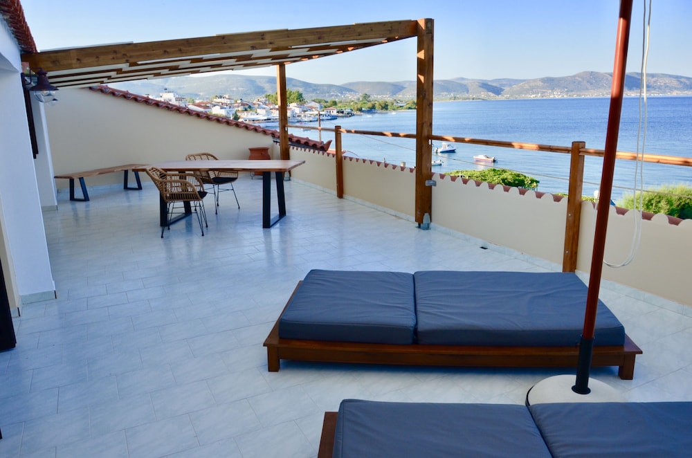 Sunrise Hotel 40/62