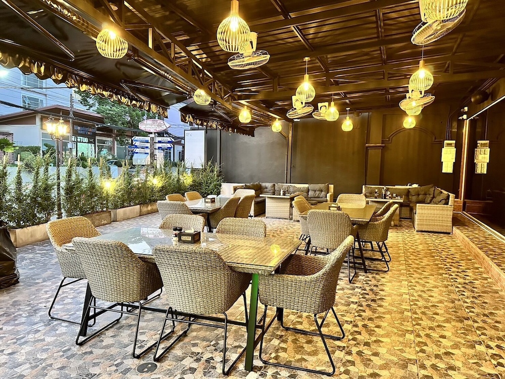 Lime Hotel Patong 33/50