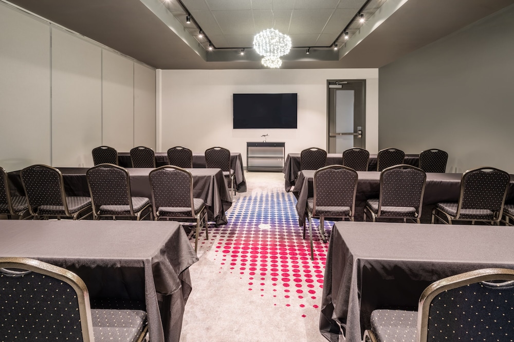 Aloft Austin South 22/28