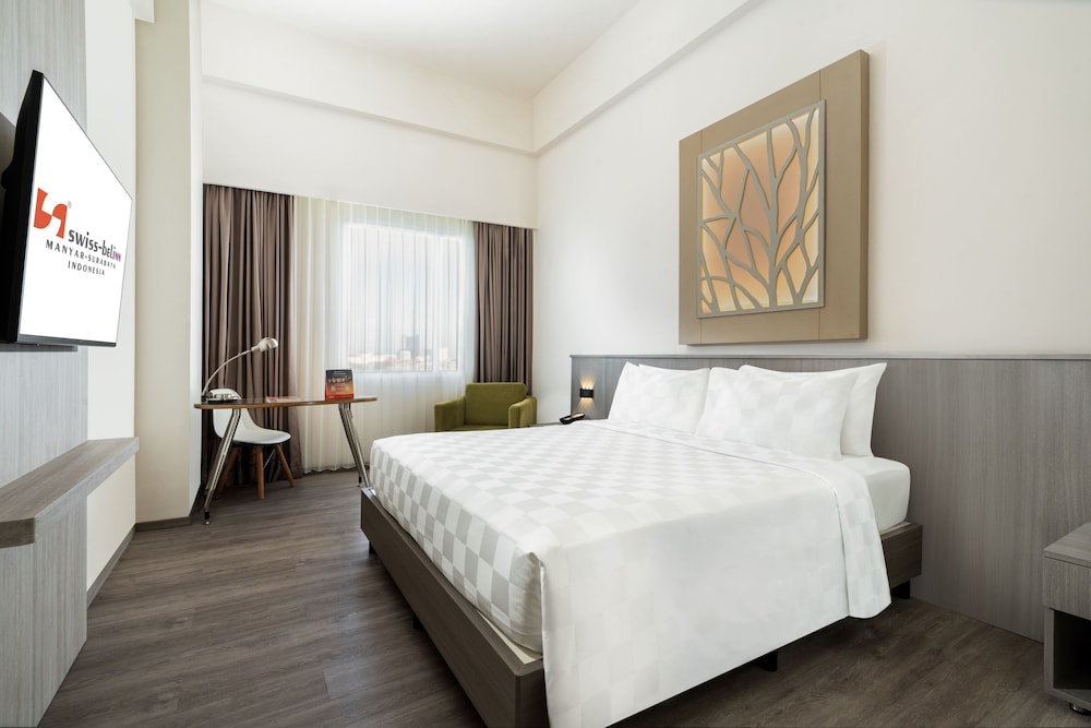 Swiss Belinn Manyar 34/75