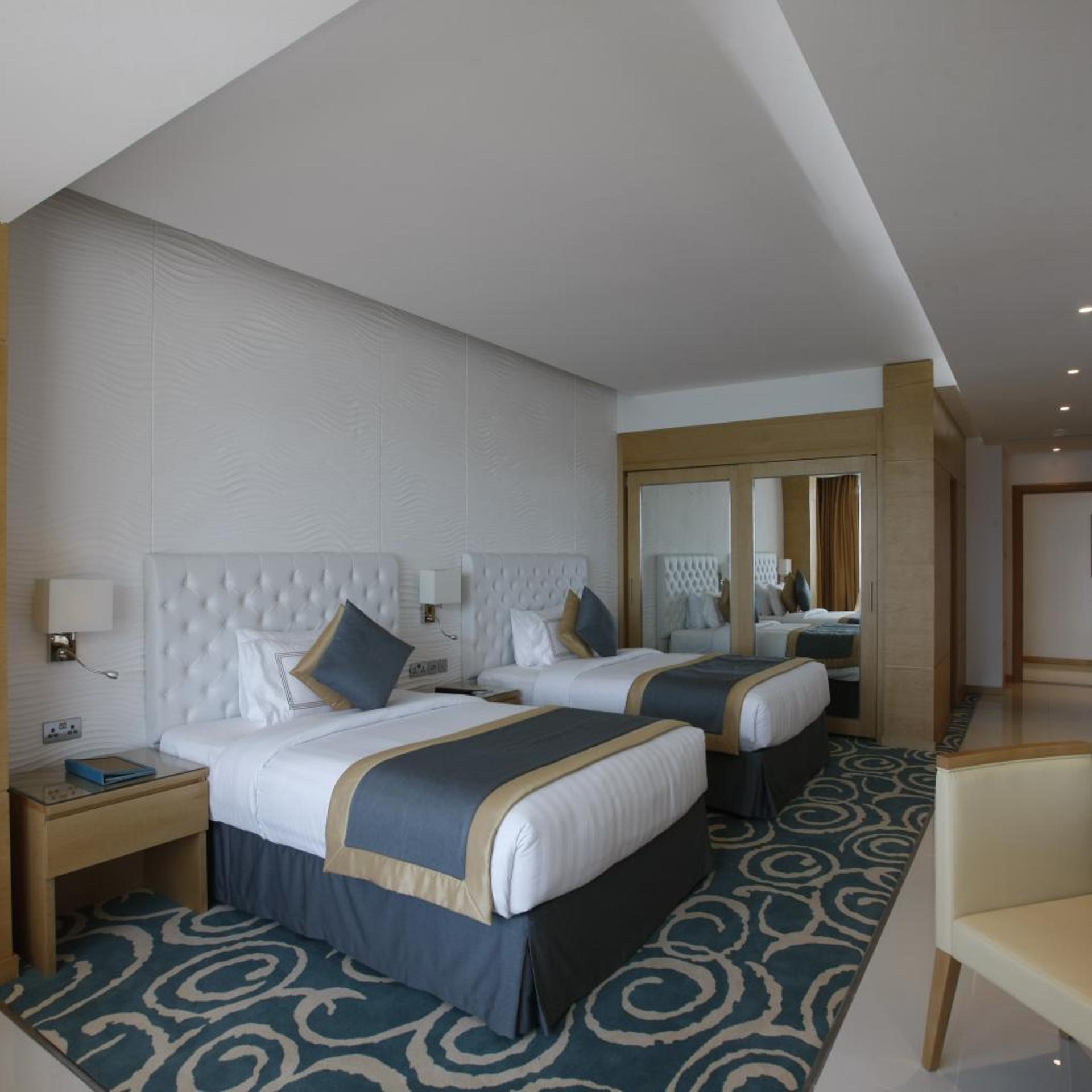 2 Bedrooms, Beach Villa, King Bed
