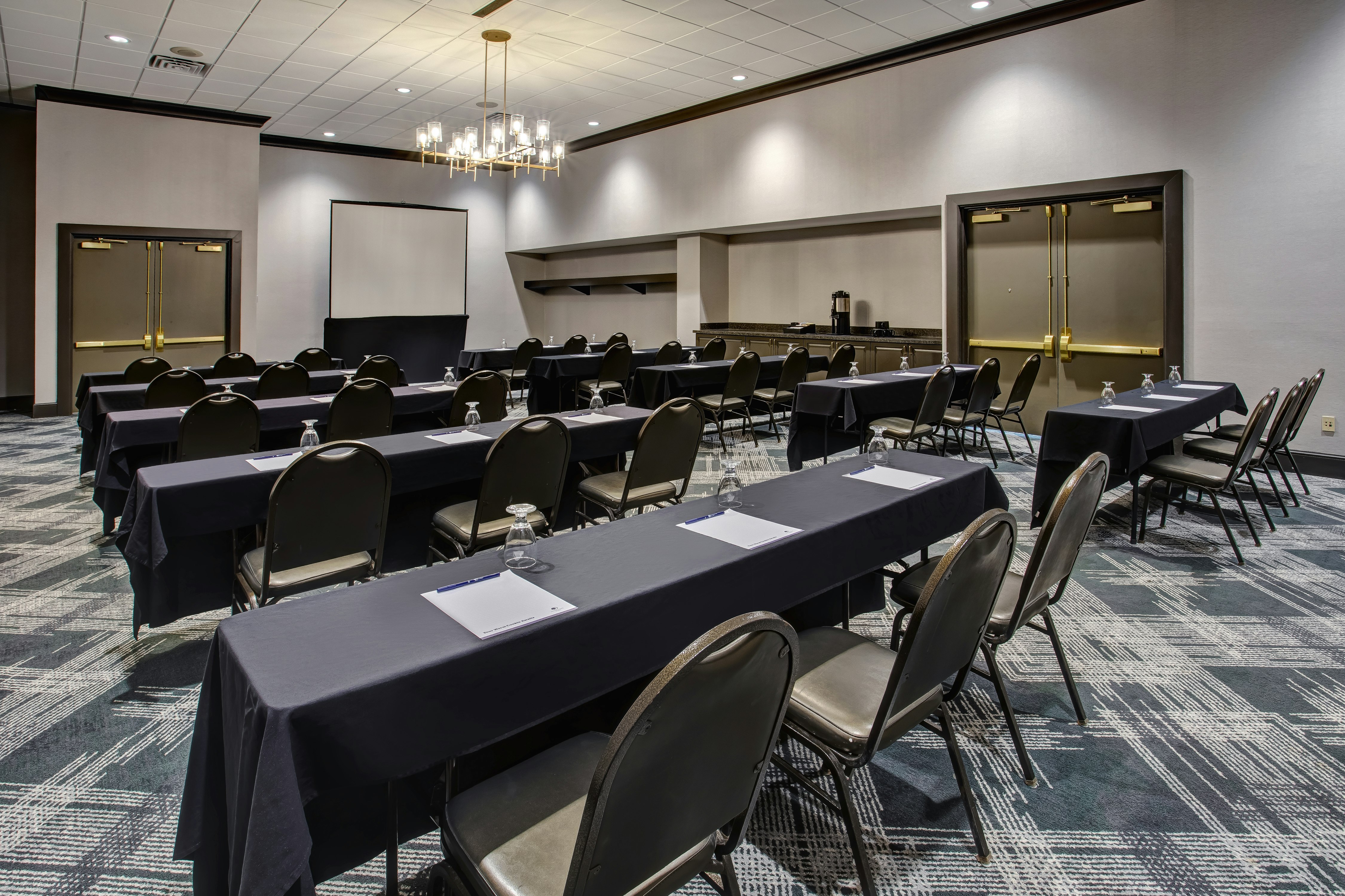 DoubleTree by Hilton Lansing, MI 23/32
