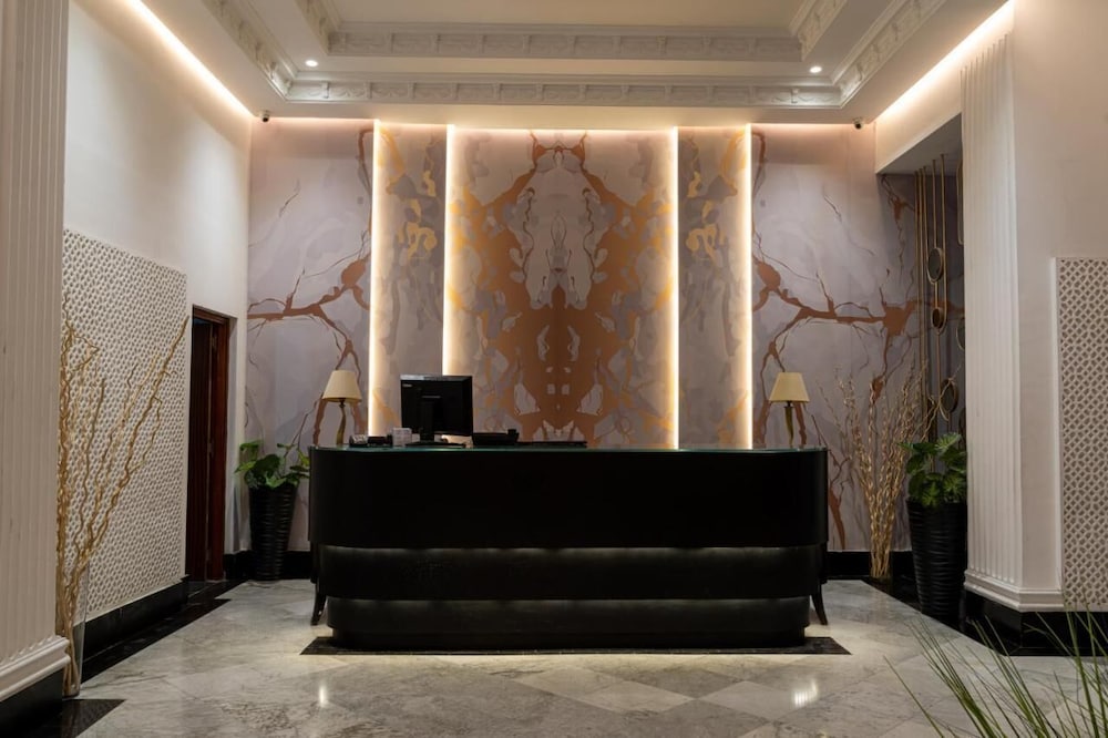 Hotel Majestic 3/54