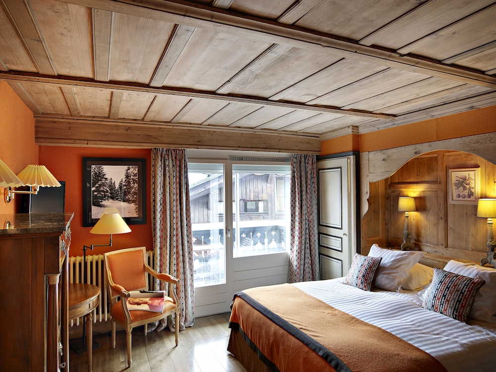 Hotel Mont Blanc 53/56