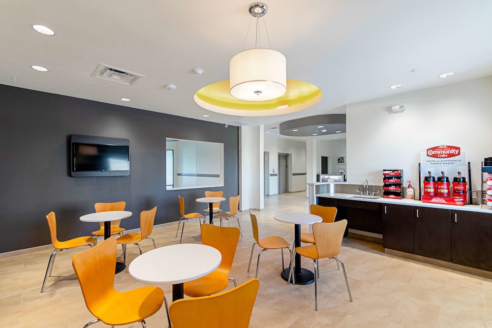 Motel6 Austin, TX - Airport 33/43