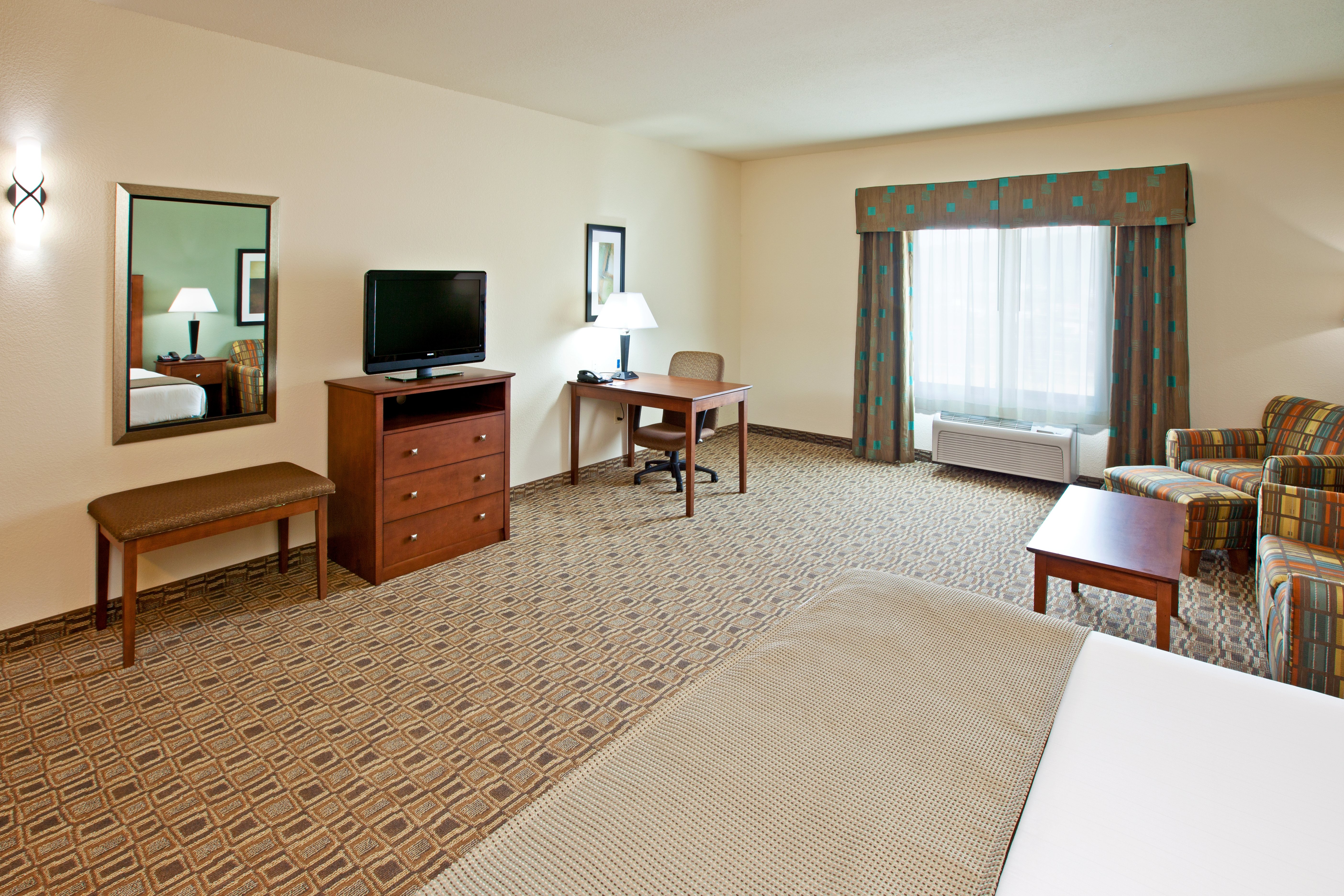 Holiday Inn Express Hotel & Suites Ripley 49/68