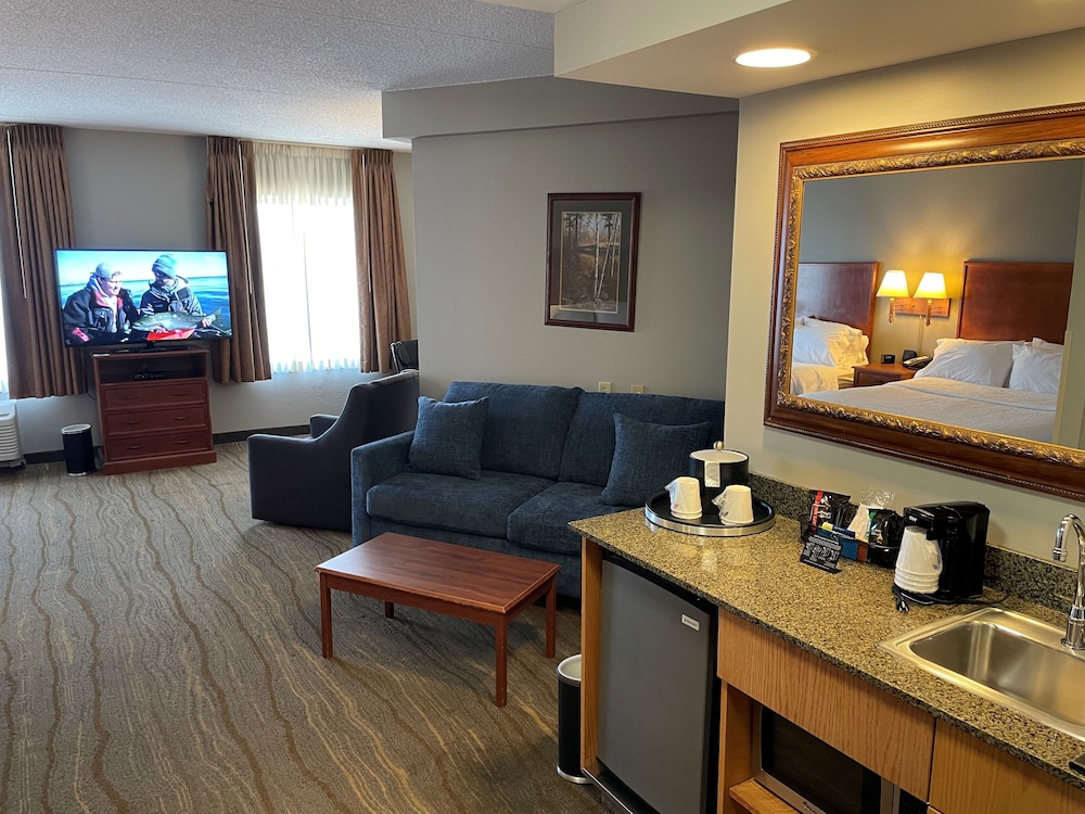 SouthShore Hotel on Lake Bemidji, Trademark Coll by Wyndham 33/40