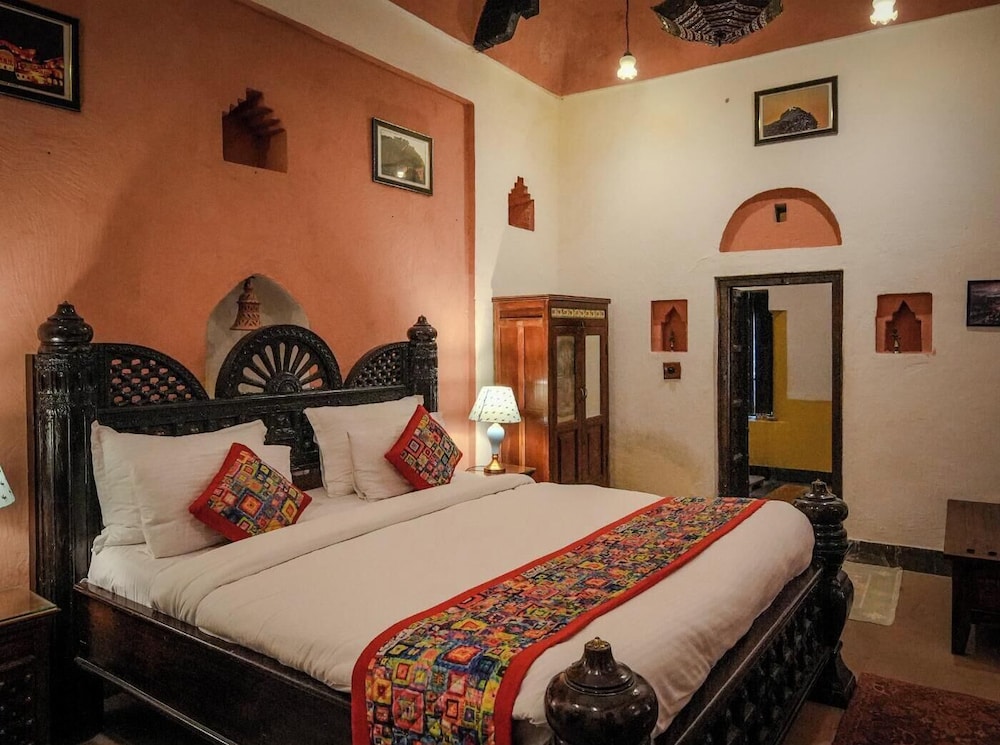 Fort Dadhikar, Alwar 11/50