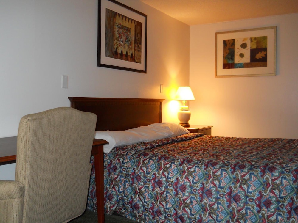 Value Inn Milwaukee South 14/47