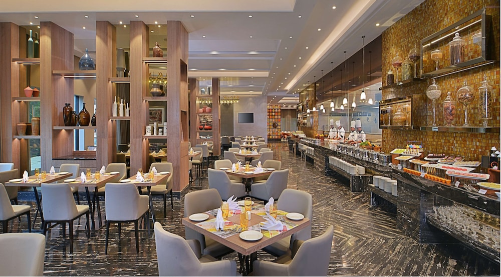 Radisson Mumbai Andheri MIDC 38/65