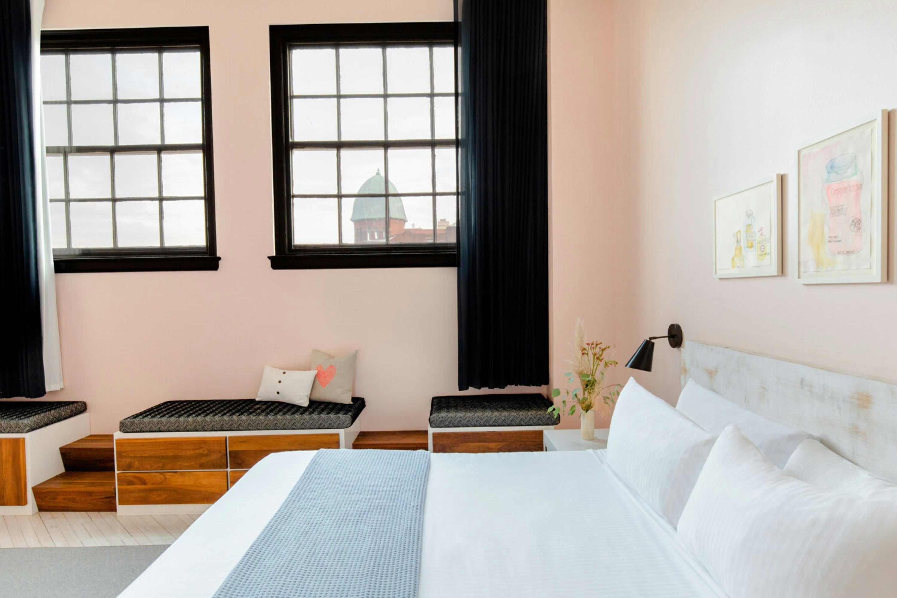 Quirk Hotel 30/85