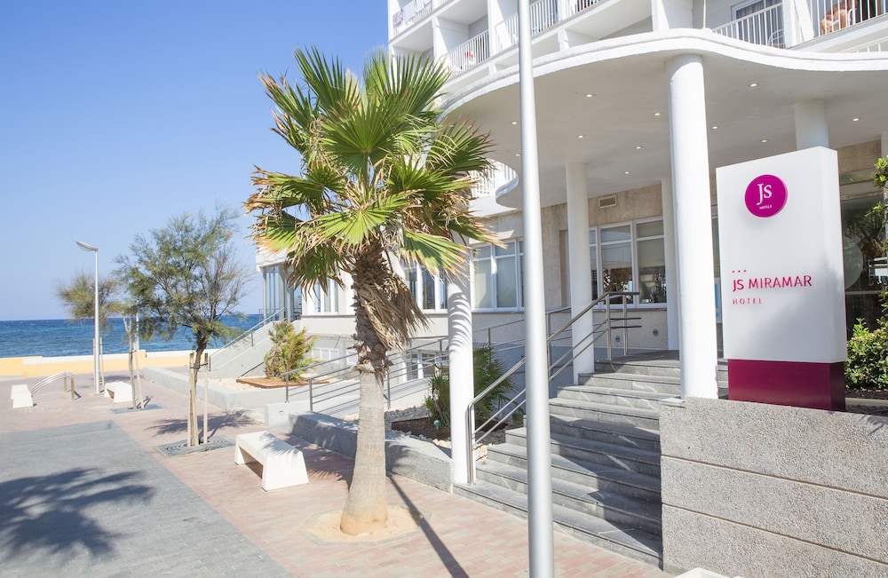 JS Miramar hotel 56/70