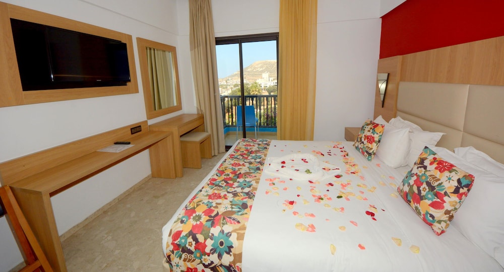 Hotel Oasis and Spa 12/50