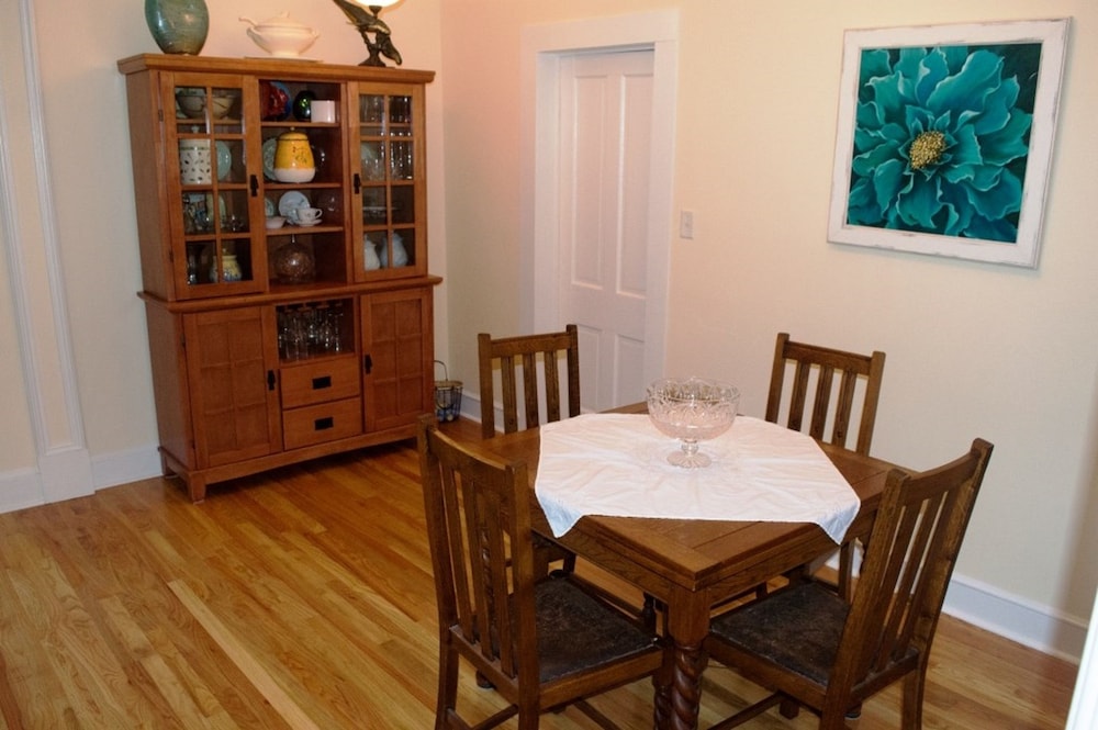 Dolan House B&B 11/20