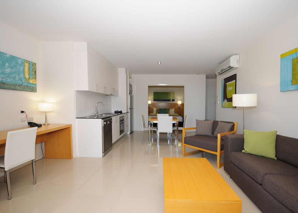 Ramada By Wyndham Hervey Bay 25/42