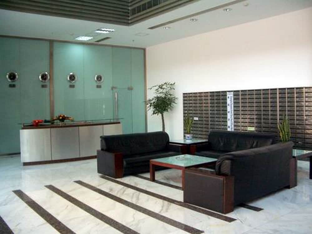 World Union Service Apartment Cosmo 8/72
