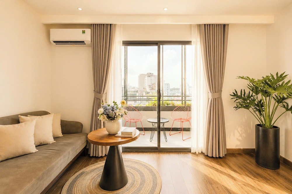 Park View Luxury Hotel 24/48