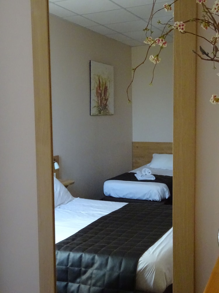 Hotel Restaurant Le Castel Fleuri 14/50